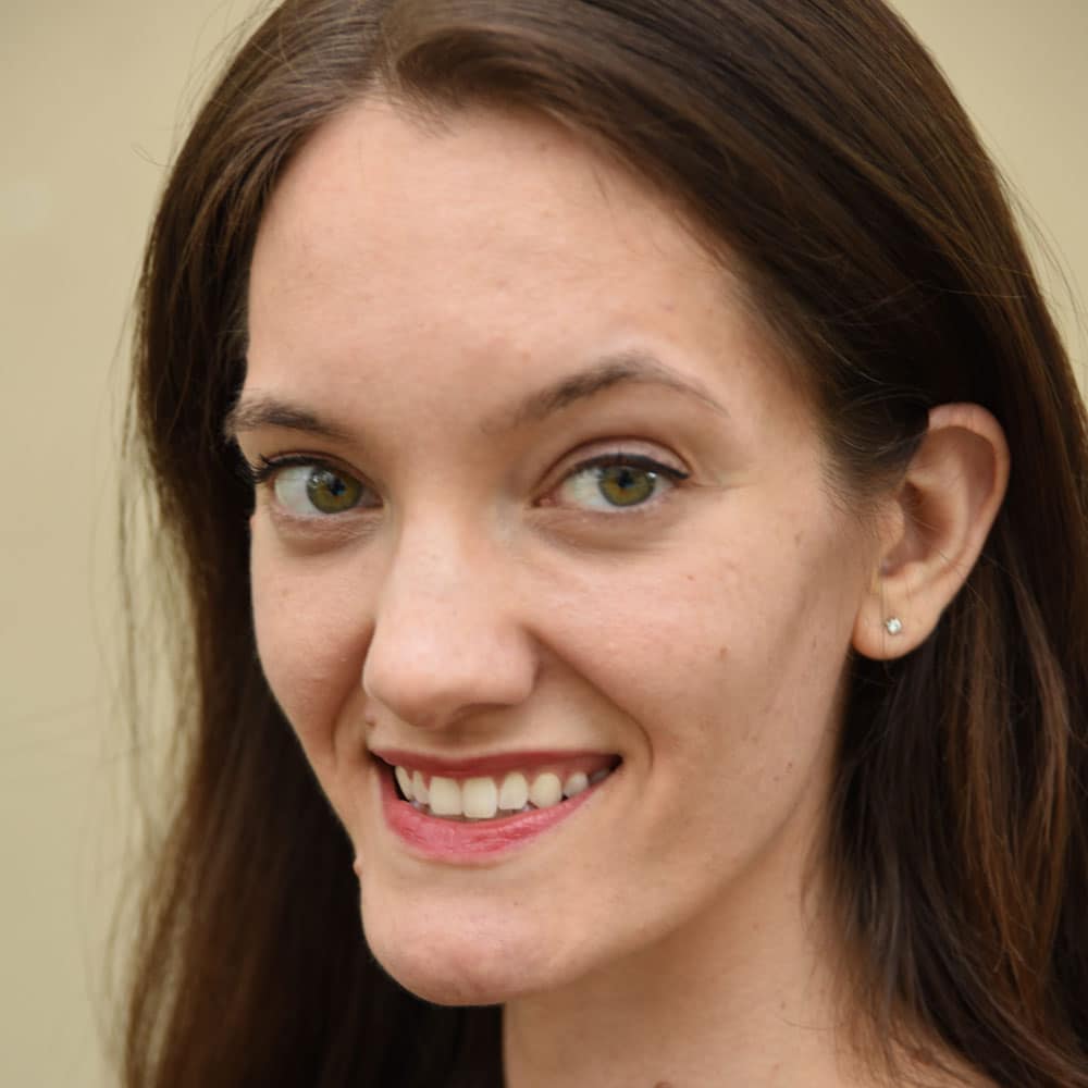 Sasha Munchak Headshot Sq