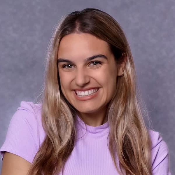 Madisen Kelly Headshot 600x600