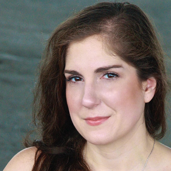 Chrissy Headshot 600x600