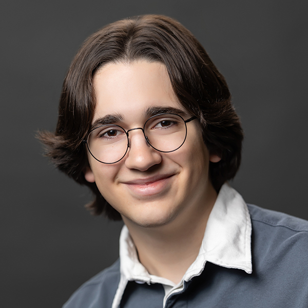 Luke Deroche Headshot 600x600