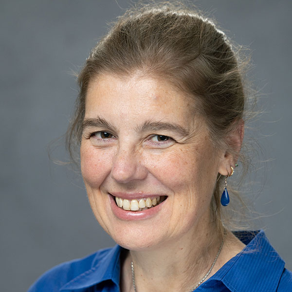 Emilyharville Headshot 600x600